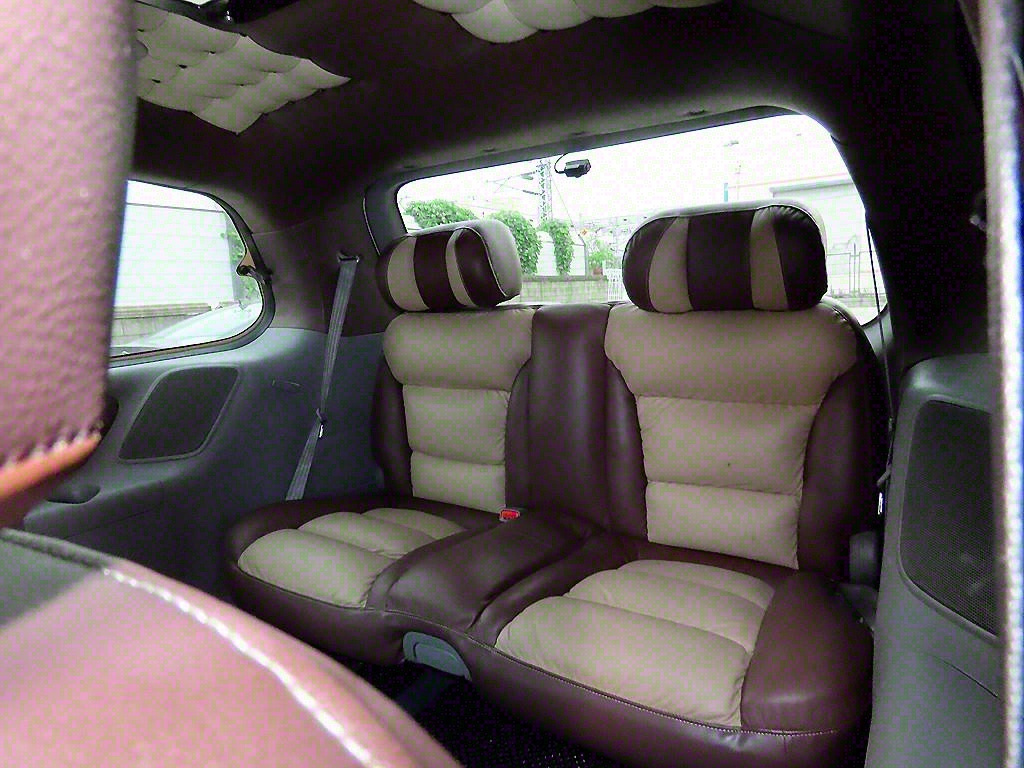 KIA CARNIVAL R 2011