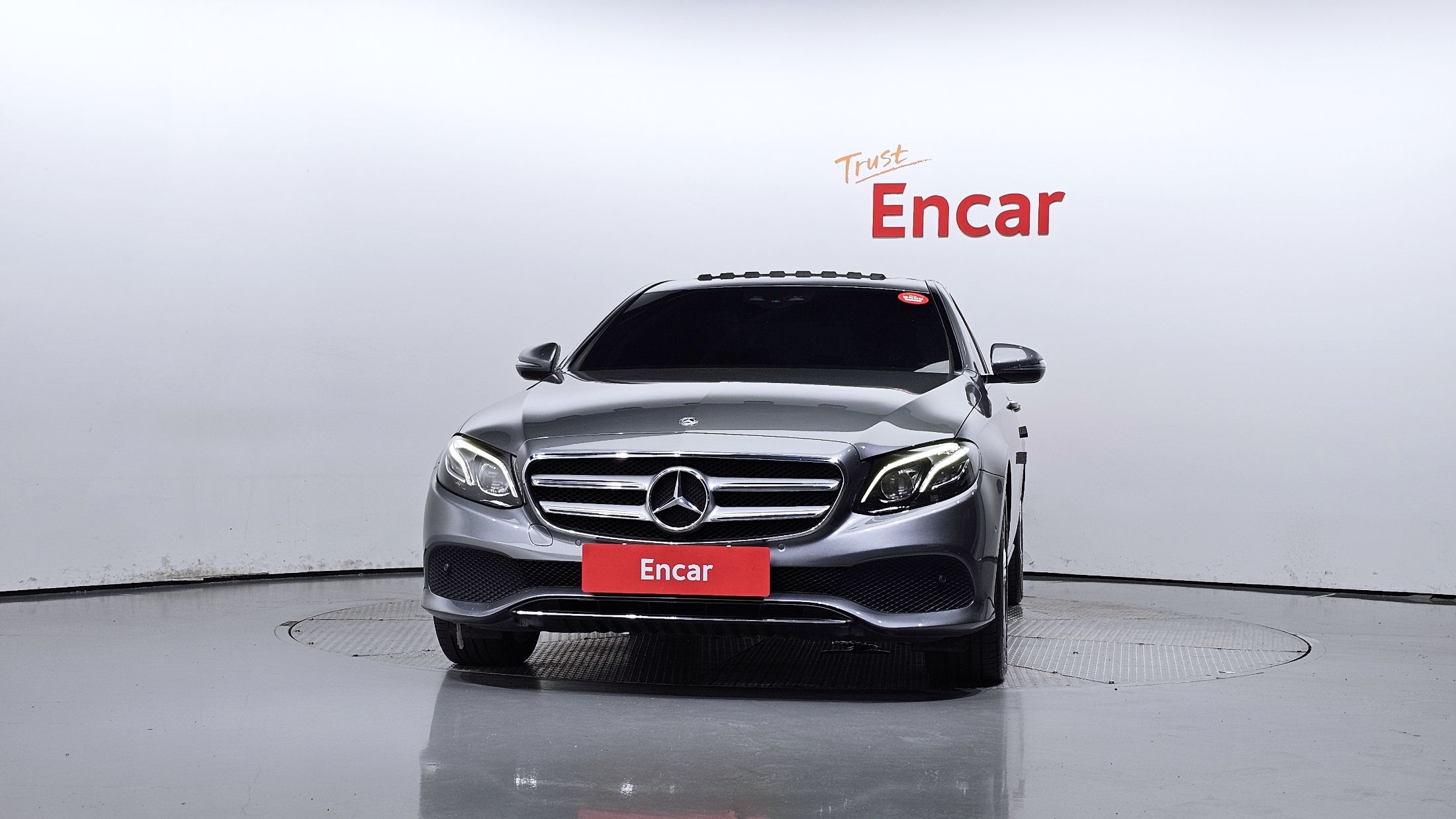MERCEDES BENZ E-CLASS W213 2018