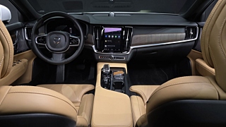 VOLVO S90 2023