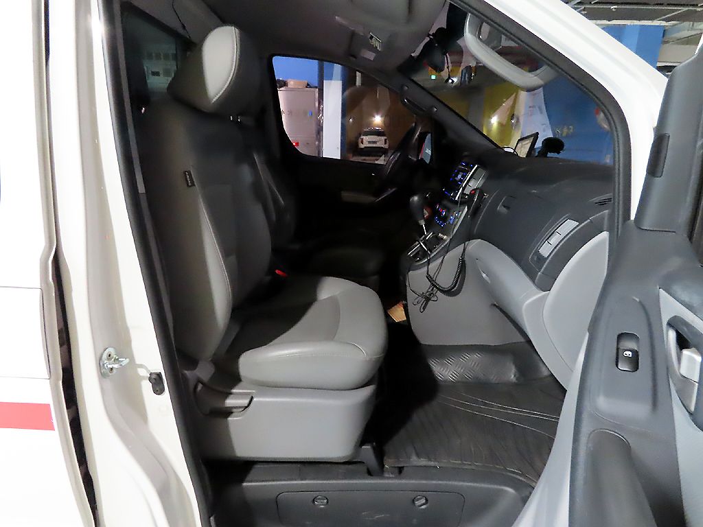 HYUNDAI STAREX GRAND 2016