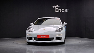 PORSCHE PANAMERA 2016