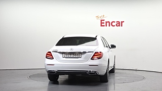 MERCEDES BENZ E-CLASS W213 2020