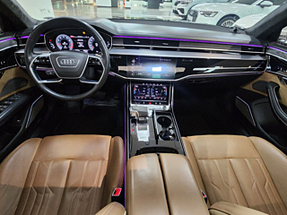 AUDI A8 D5 2021