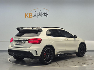 MERCEDES BENZ GLA-CLASS X156 2016