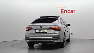 VOLKSWAGEN JETTA 2022