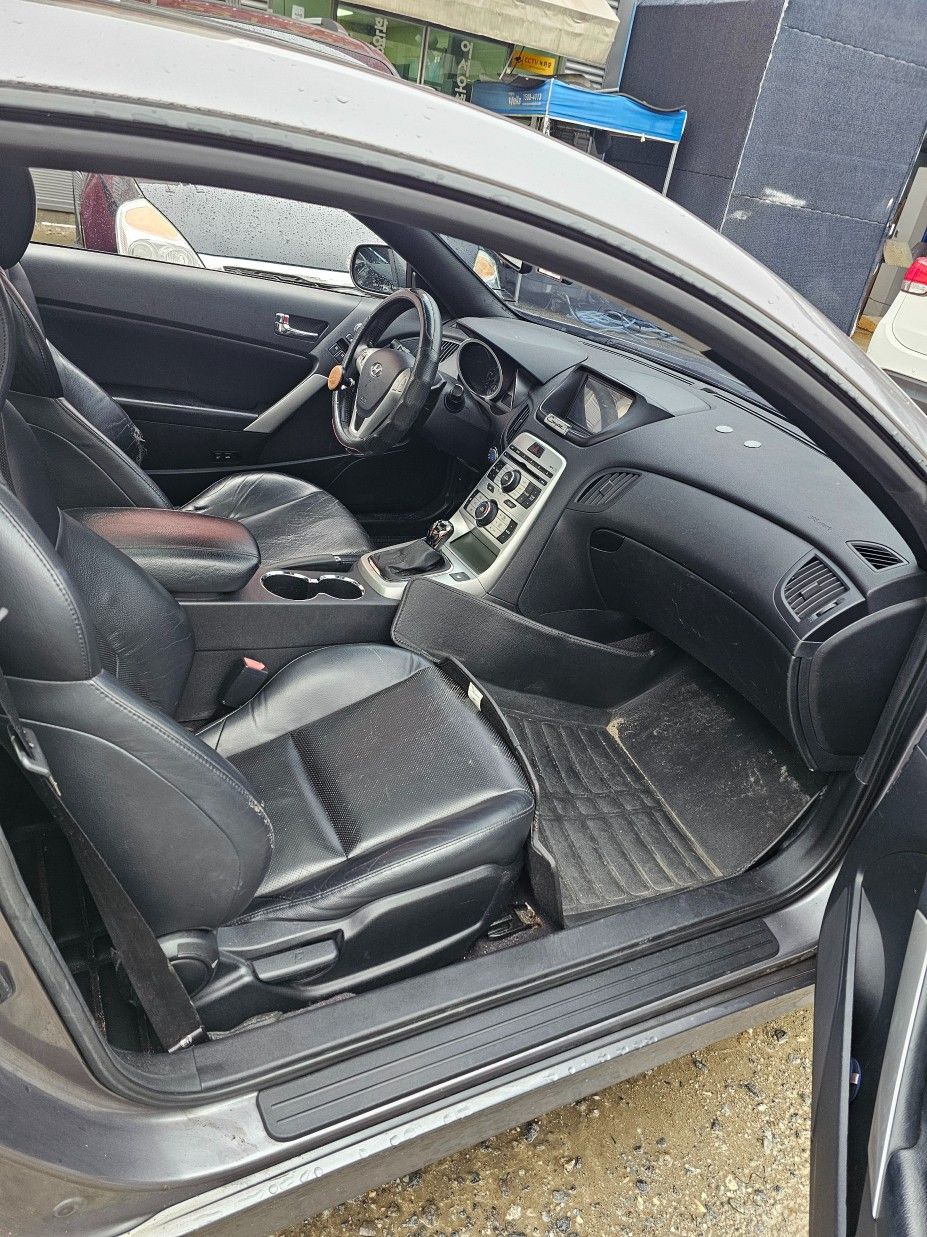 HYUNDAI GENESIS COUPE 2009