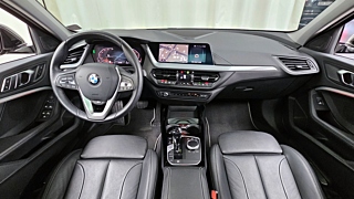 BMW 1-SERIES F40 2021