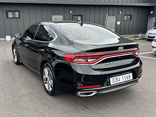 HYUNDAI GRANDEUR IG 2017
