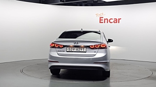 HYUNDAI AVANTE AD 2017