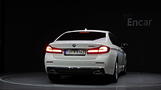 BMW 5-SERIES G30 2022