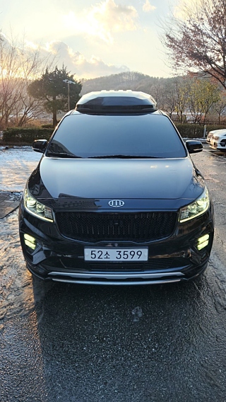 KIA CARNIVAL 2018