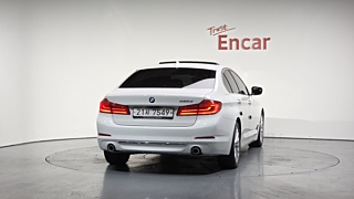 BMW 5-SERIES G30 2018