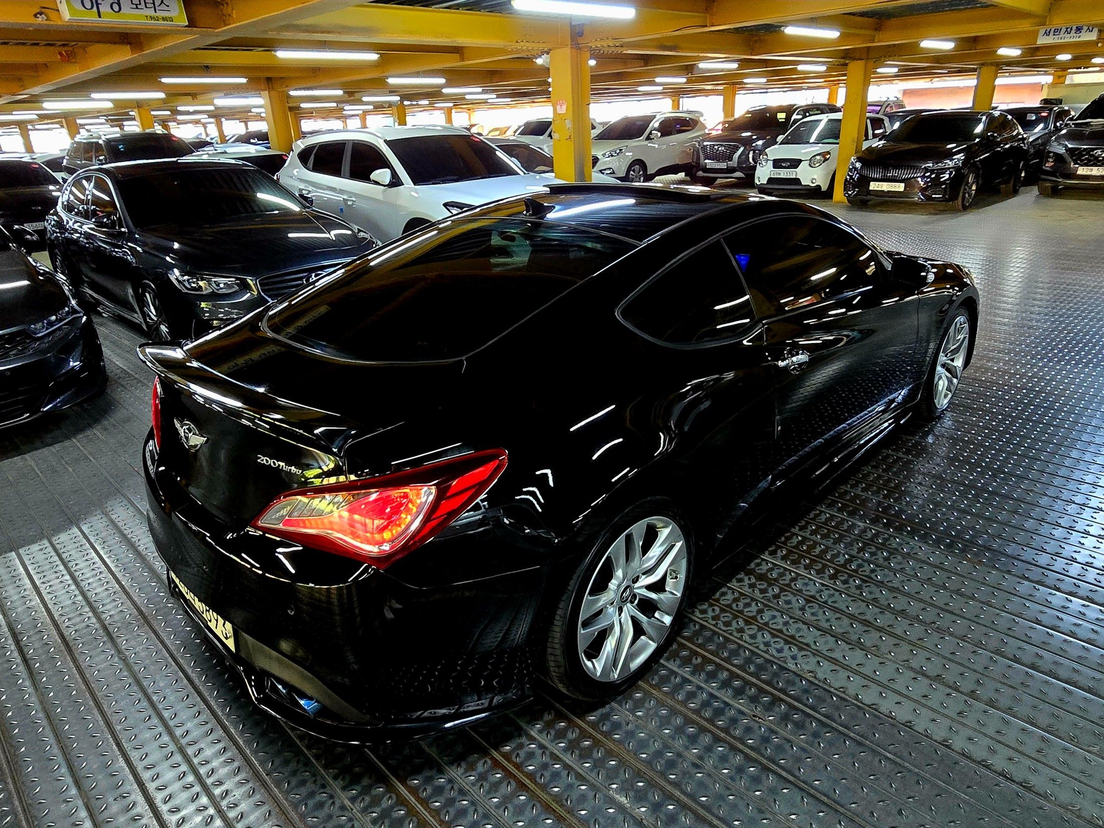 HYUNDAI GENESIS COUPE 2012