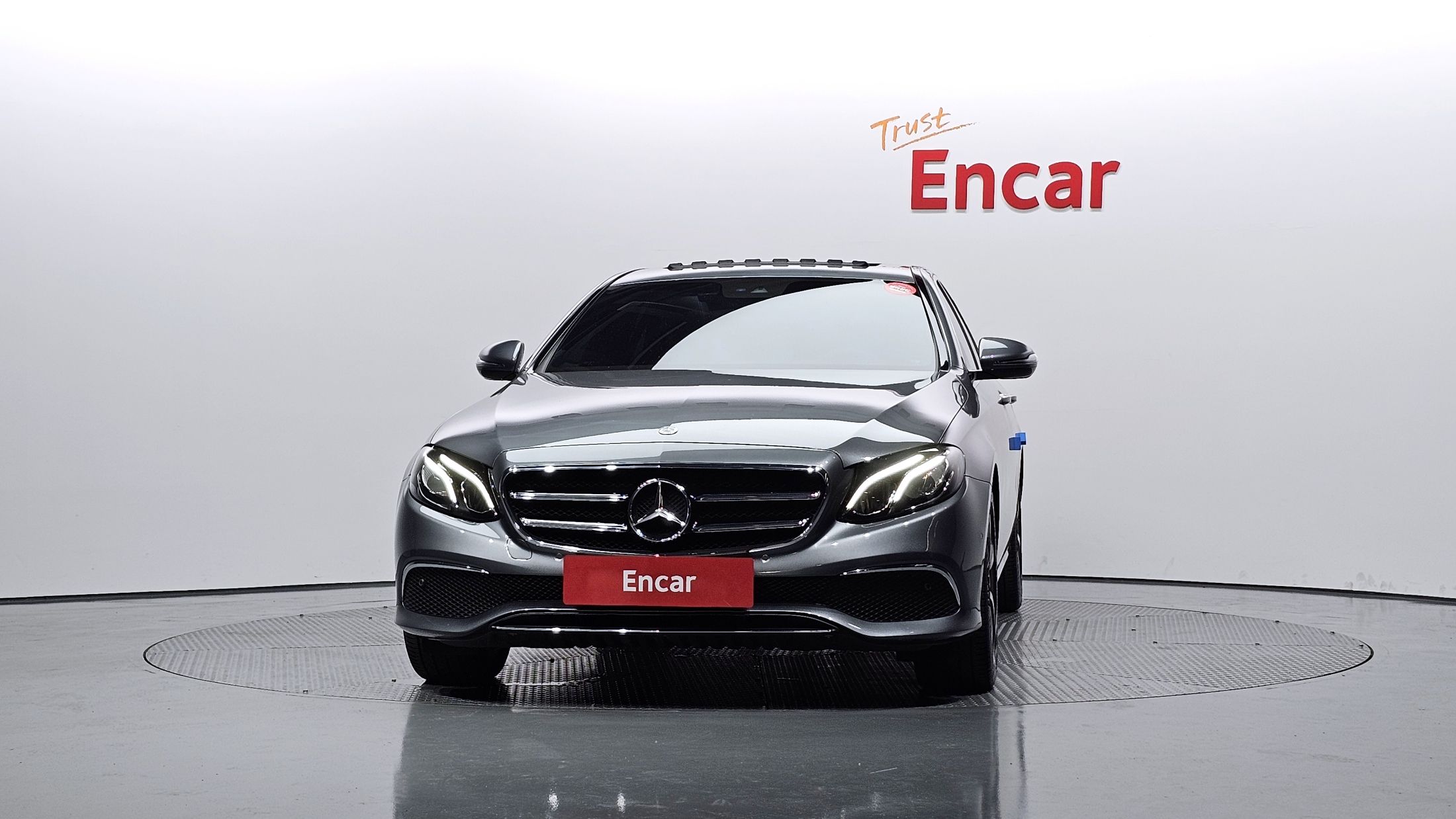 MERCEDES BENZ E-CLASS W213 2020