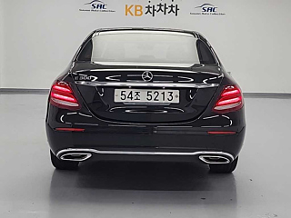 MERCEDES BENZ E-CLASS W213  2017
