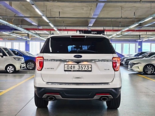 FORD EXPLORER 2018