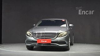 MERCEDES BENZ E-CLASS W213 2019
