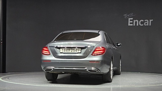 MERCEDES BENZ E-CLASS W213 2019
