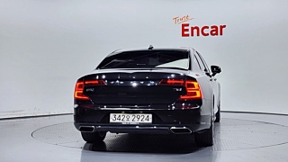 VOLVO S90 2019
