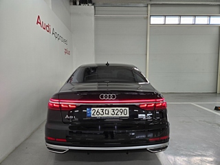 AUDI A8 D5 2021