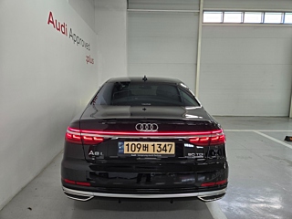 AUDI A8 D5 2021