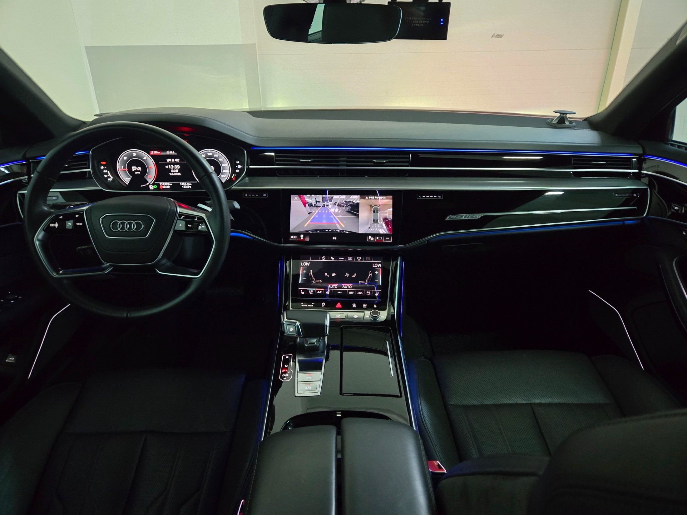 AUDI A8 D5 2021