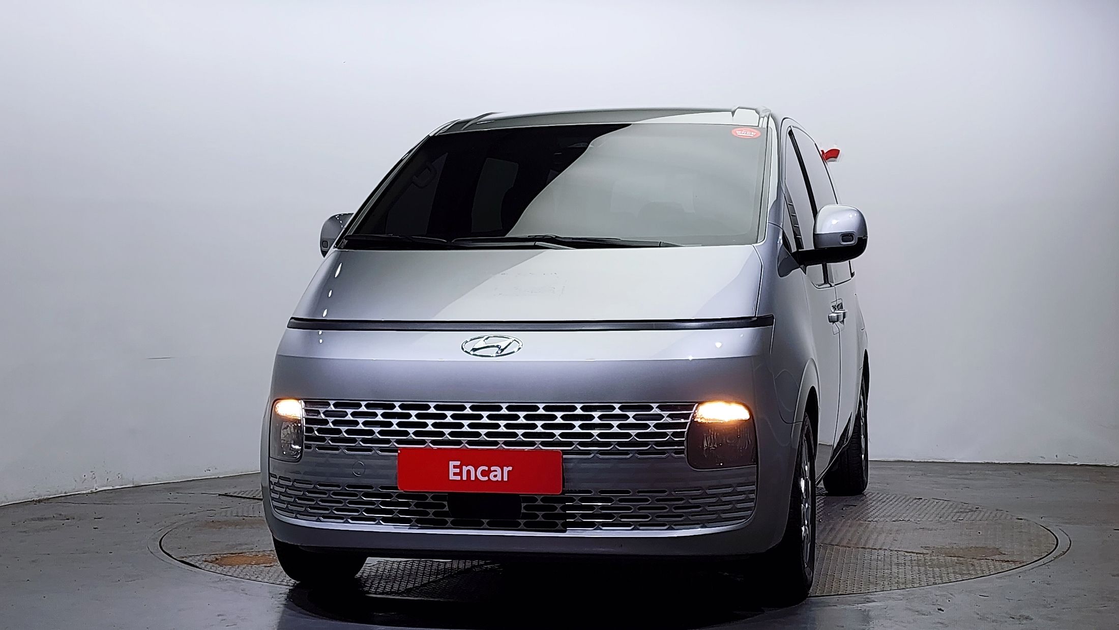 HYUNDAI STARIA 2021