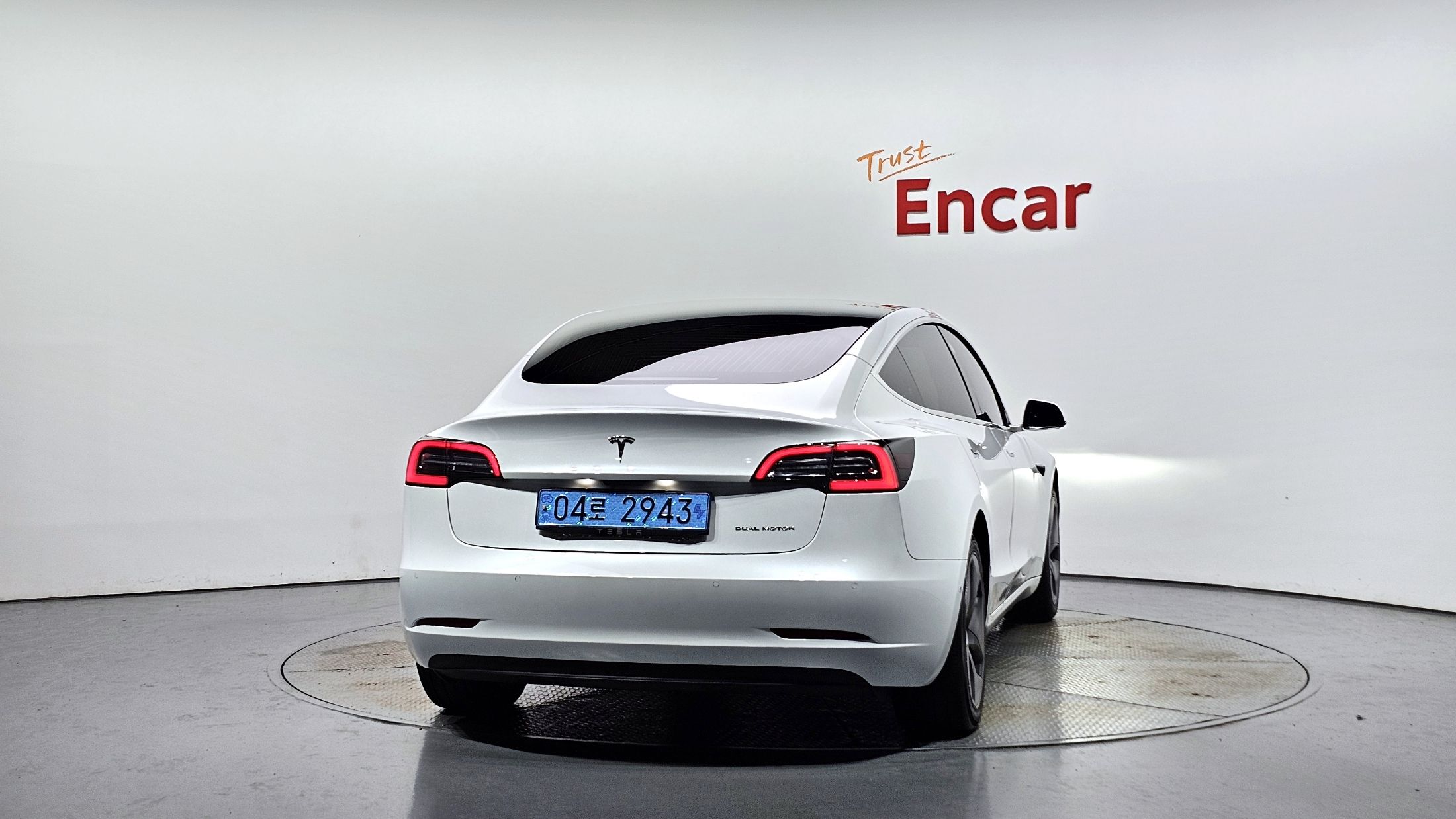 TESLA MODEL 3 2020