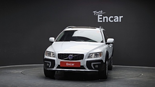 VOLVO XC70 2016