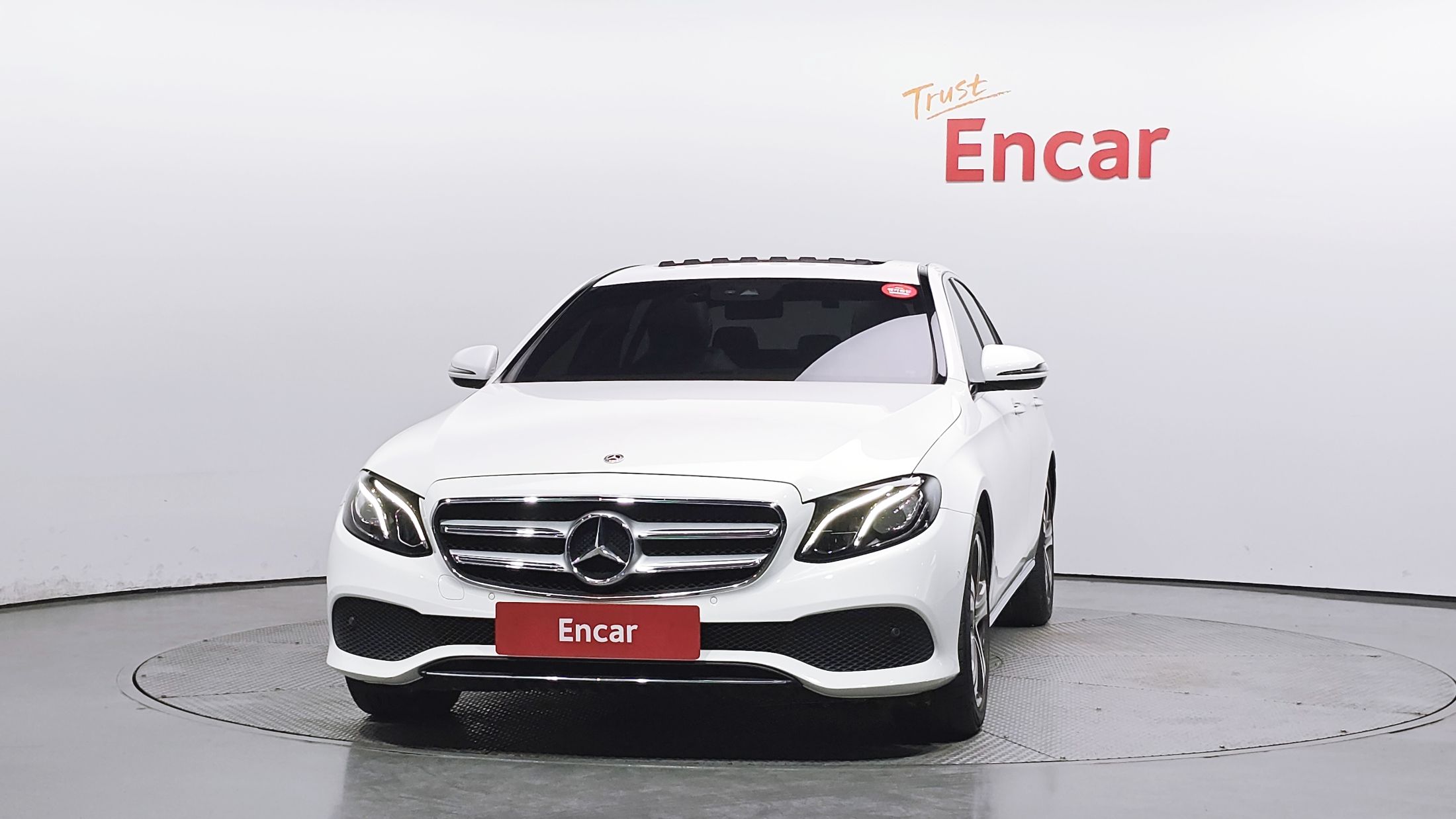 MERCEDES BENZ E-CLASS W213 2018