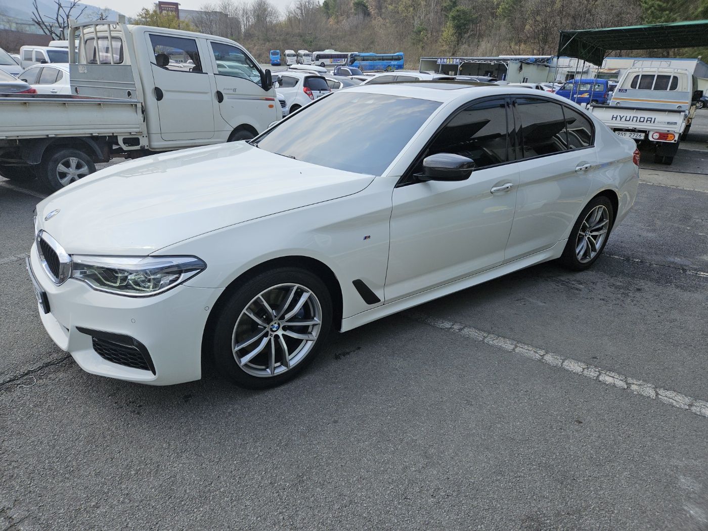 BMW 5-SERIES G30 2017