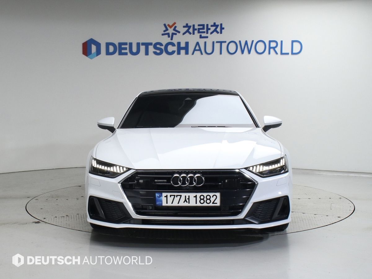 AUDI A7 4K 2021