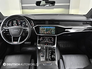 AUDI A7 4K 2021