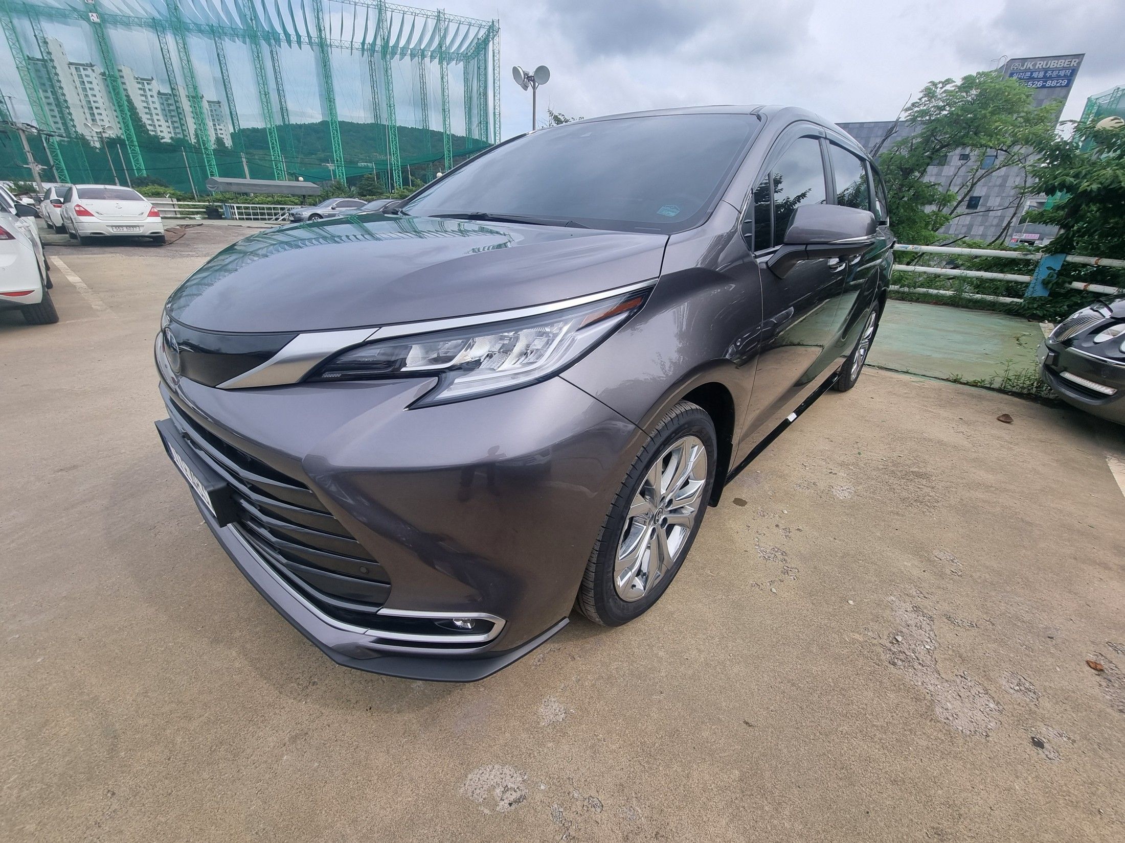 TOYOTA SIENNA 2023