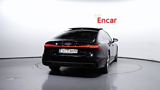 AUDI A7 4K 2020