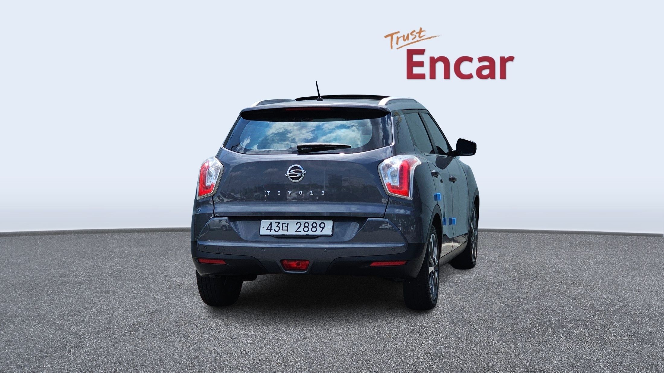 SSANGYONG TIVOLI 2015
