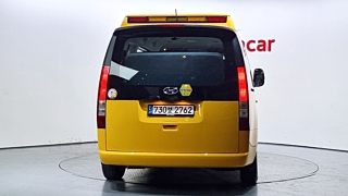 HYUNDAI STARIA 2023