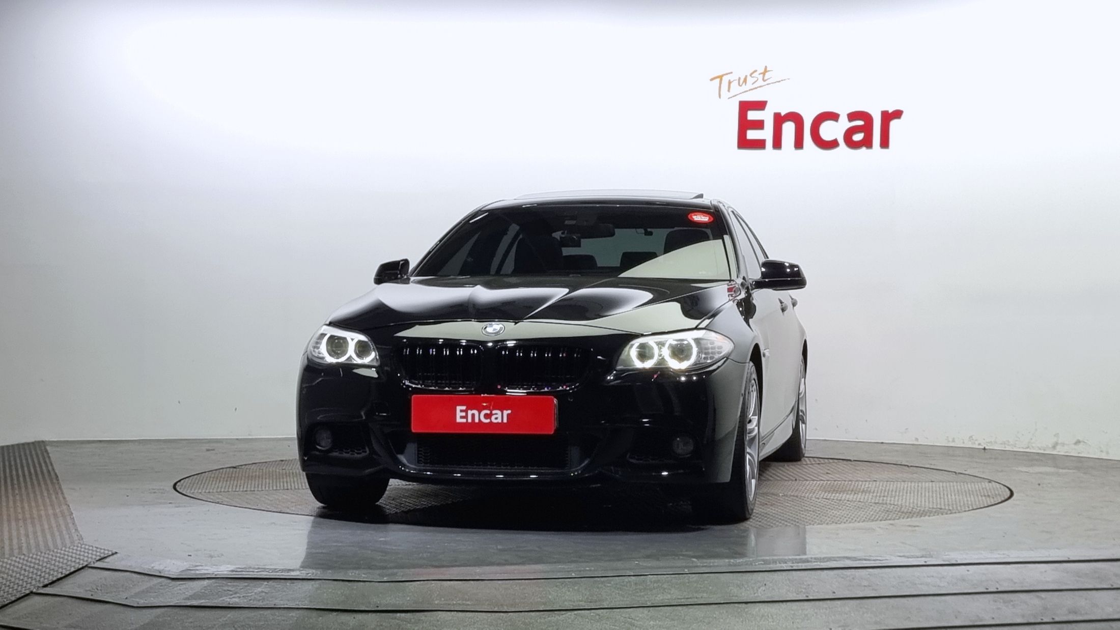 BMW 5-SERIES F10 2013