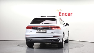 AUDI Q8 4M 2021