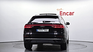 AUDI Q8 4M 2021