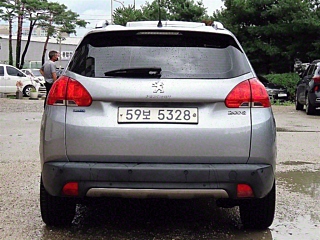 PEUGEOT 2008 2017