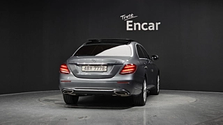 MERCEDES BENZ E-CLASS W213 2018