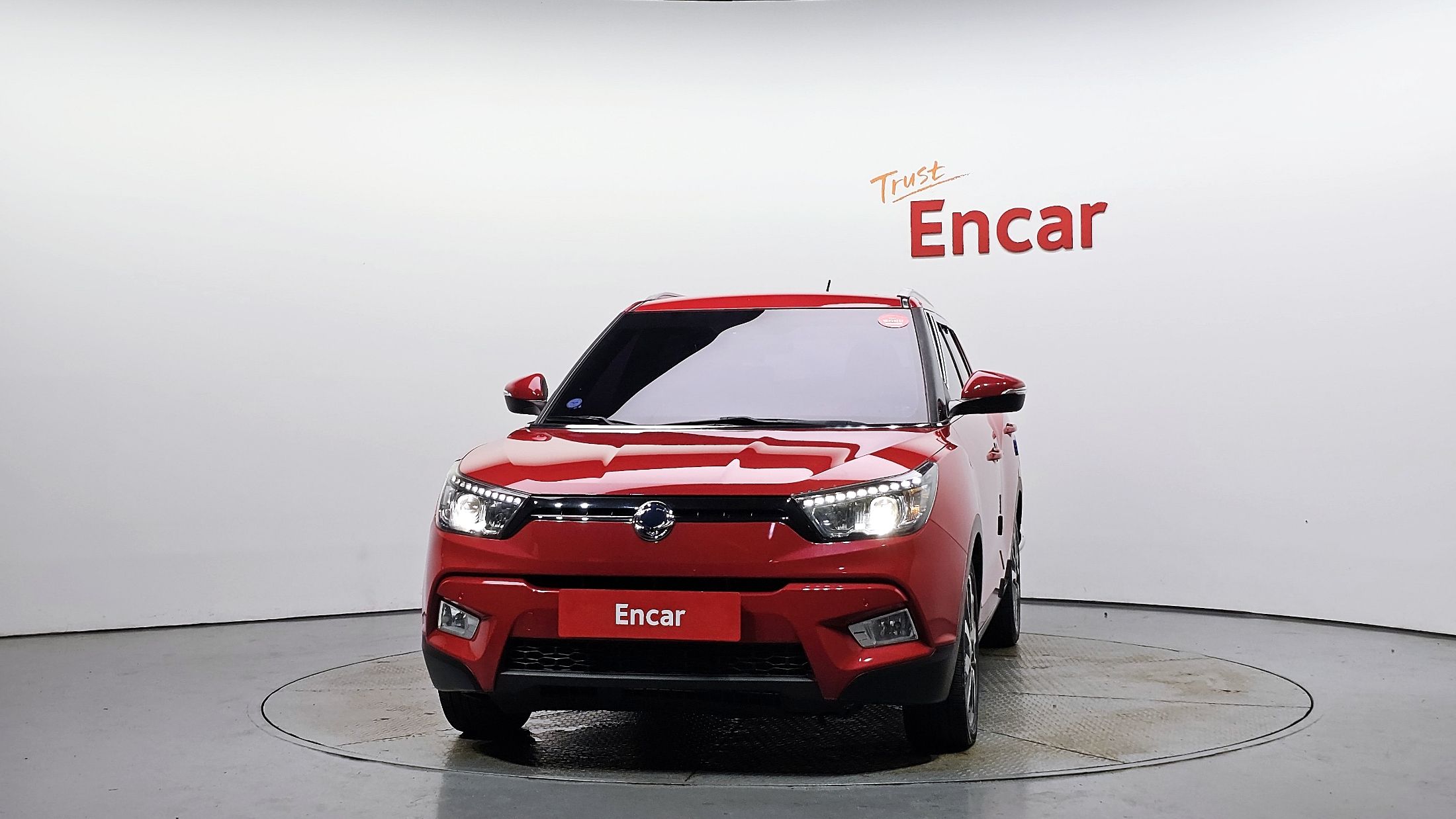 SSANGYONG TIVOLI 2015