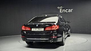 BMW 5-SERIES G30 2018