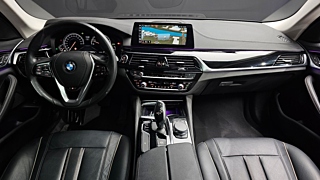 BMW 5-SERIES G30 2018