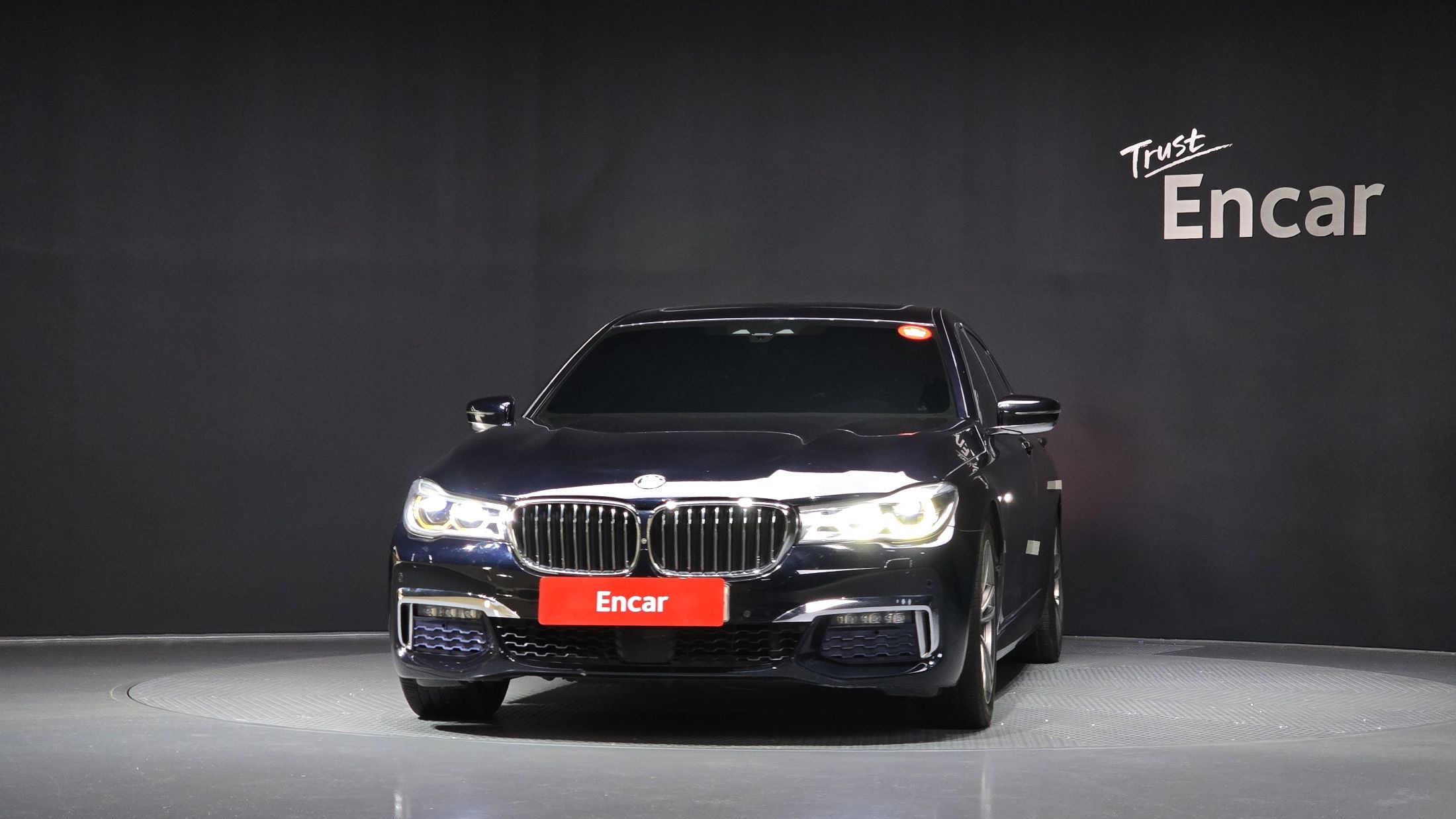 BMW 7-SERIES G11 2017