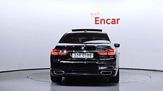 BMW 7-SERIES G11 2016