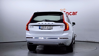 VOLVO XC90 2021