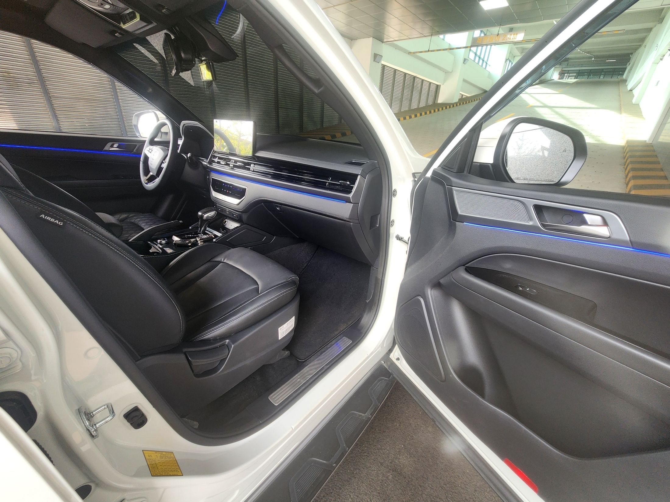 SSANGYONG REXTON SPORTS CAR 2024