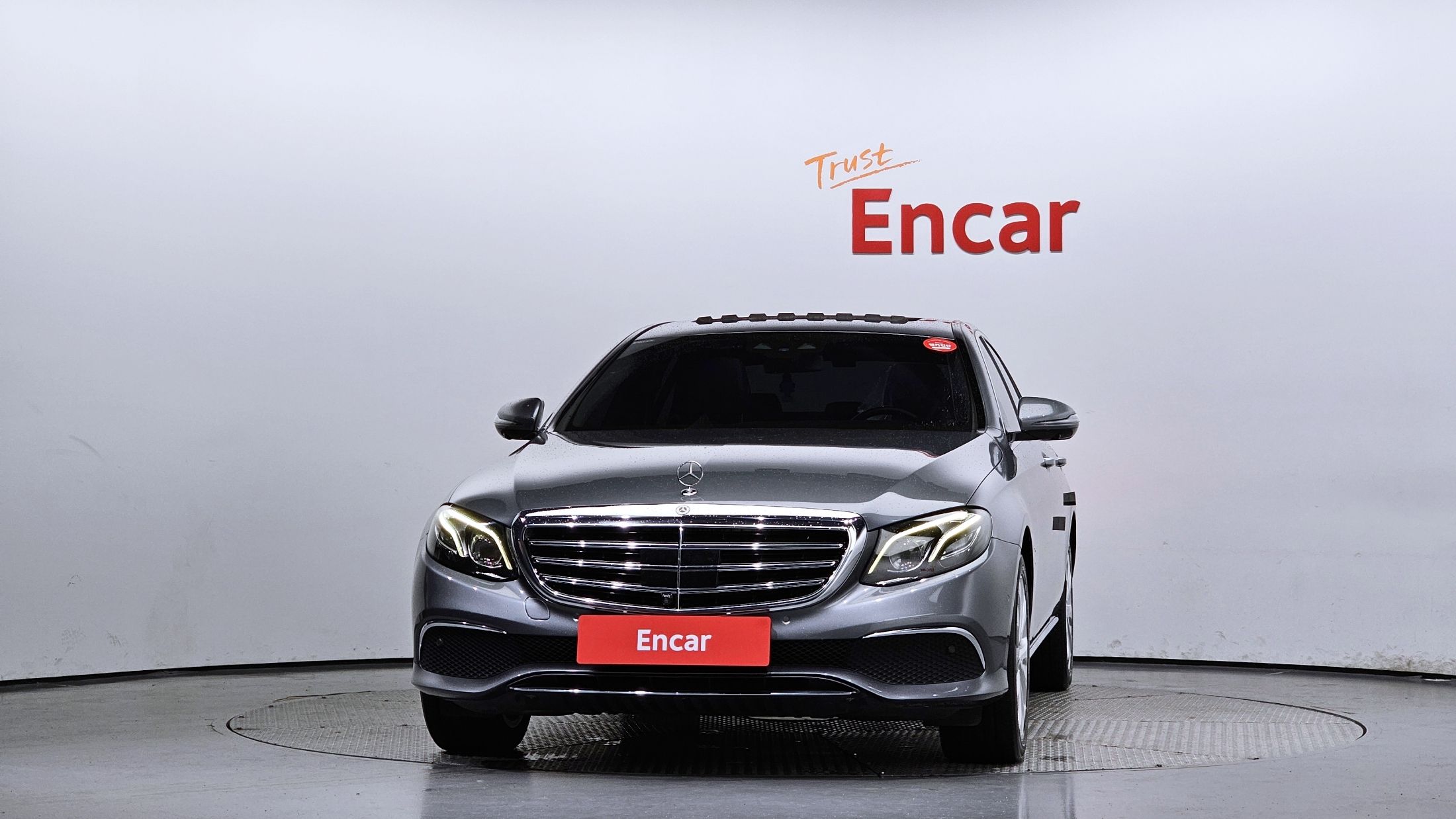 MERCEDES BENZ E-CLASS W213 2017